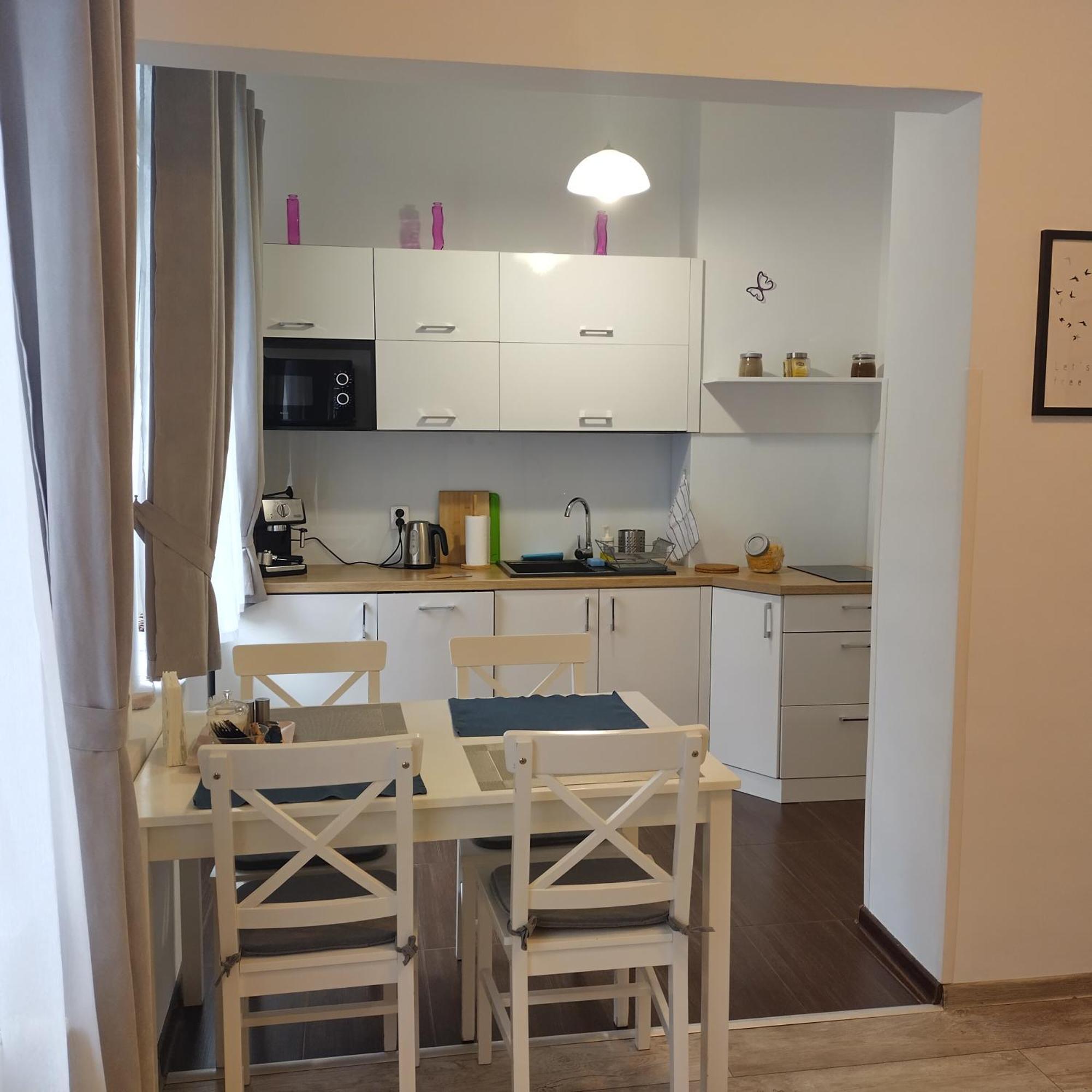 Apartament Przedzamcze Thorn Exterior foto