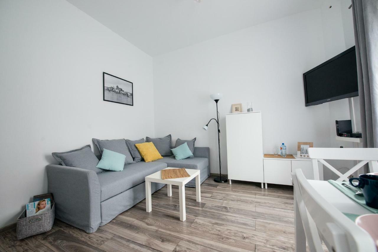 Apartament Przedzamcze Thorn Exterior foto