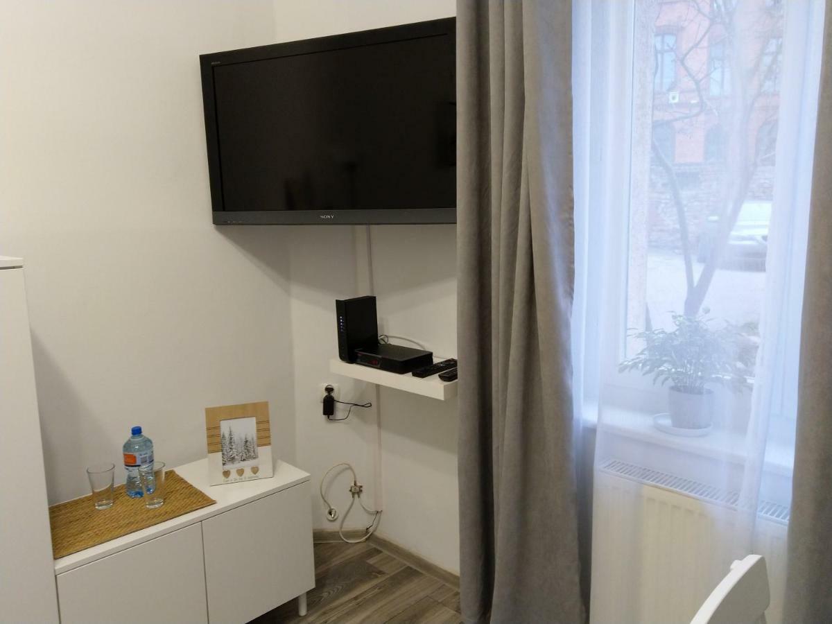 Apartament Przedzamcze Thorn Exterior foto